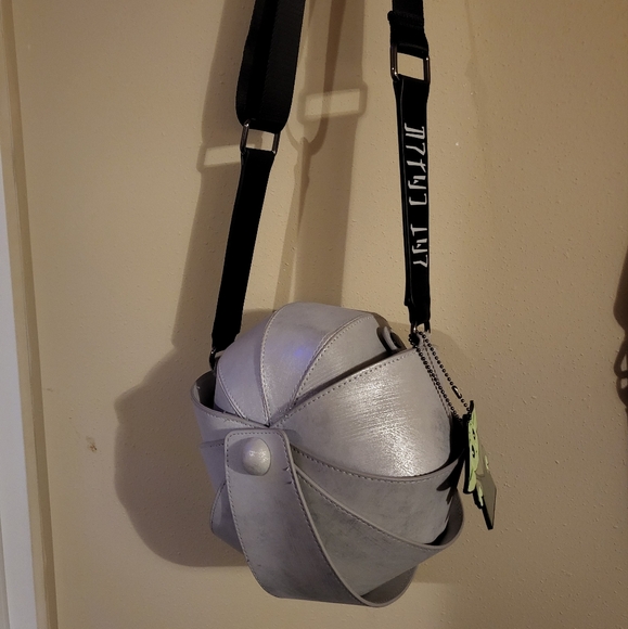 Danielle Nicole Handbags - Danielle Nicole grogu mandalorian purse